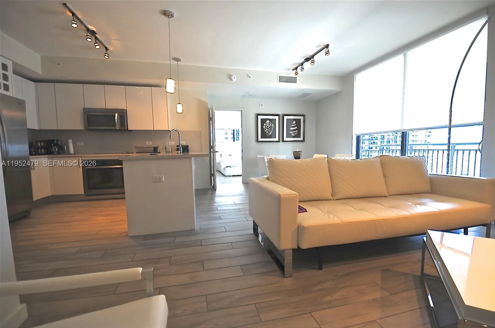 999 SW 1st Ave # 2802, Miami, FL 33130 photo 3