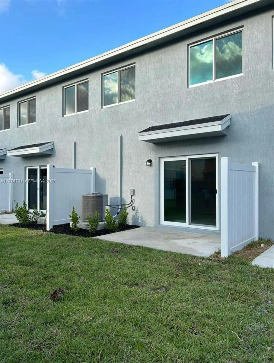 446 NW 11th Ave # 446, Florida City, FL 33034 photo 10