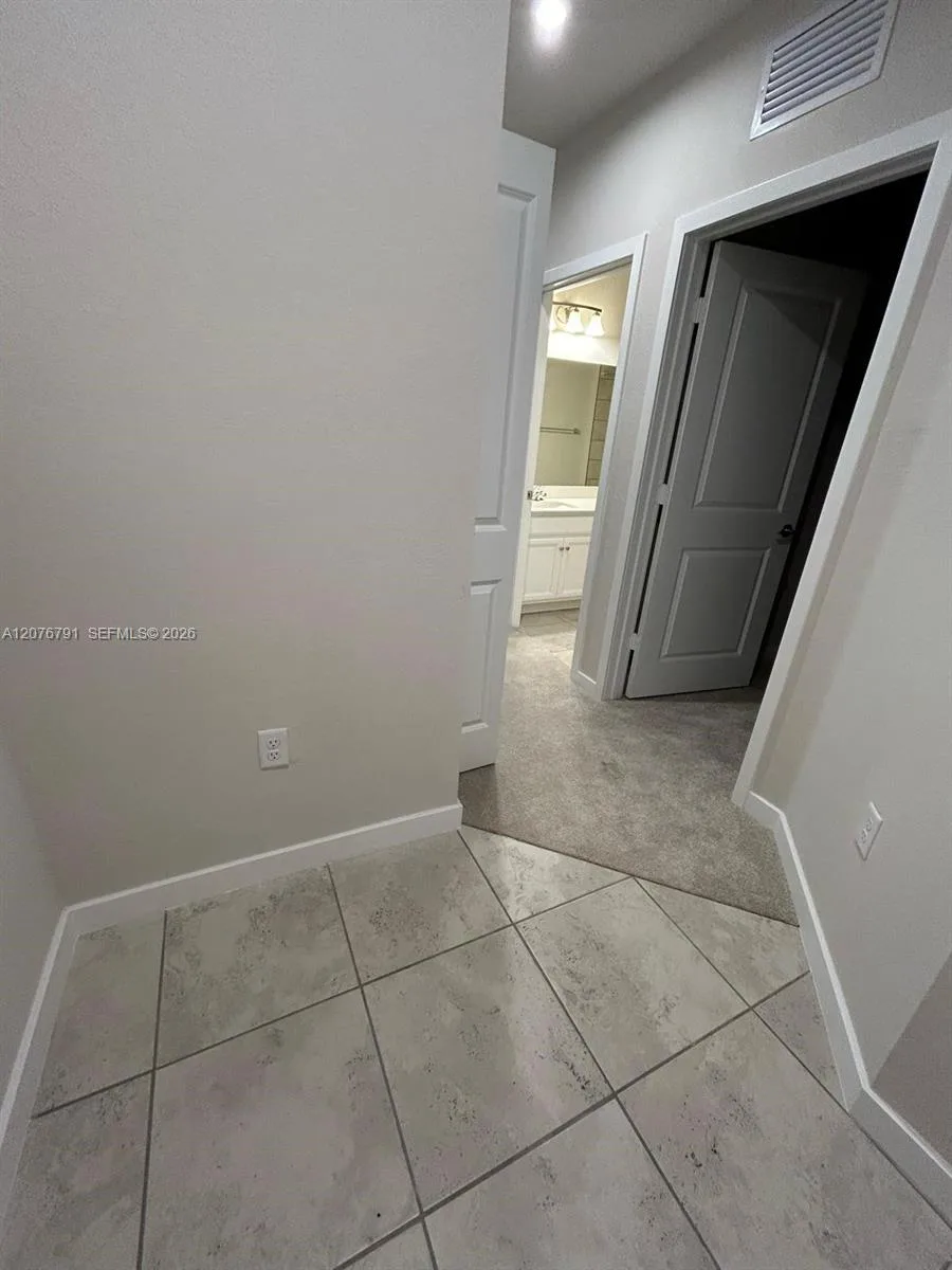 446 NW 11th Ave # 446, Florida City, FL 33034 photo 3