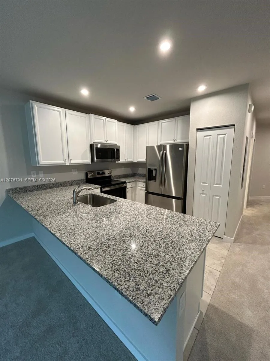 446 NW 11th Ave # 446, Florida City, FL 33034 photo 8