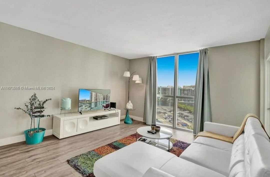 3801 S Ocean Dr # 9W, Hollywood, FL 33019