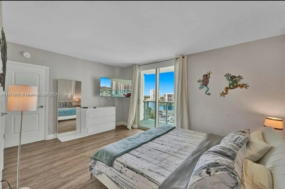 3801 S Ocean Dr # 9W, Hollywood, FL 33019 photo 9