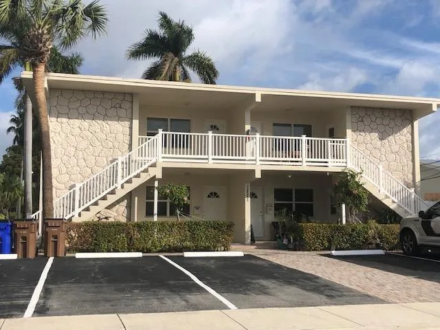 1221 SE 3rd Street # 4, Deerfield Beach, FL 33441