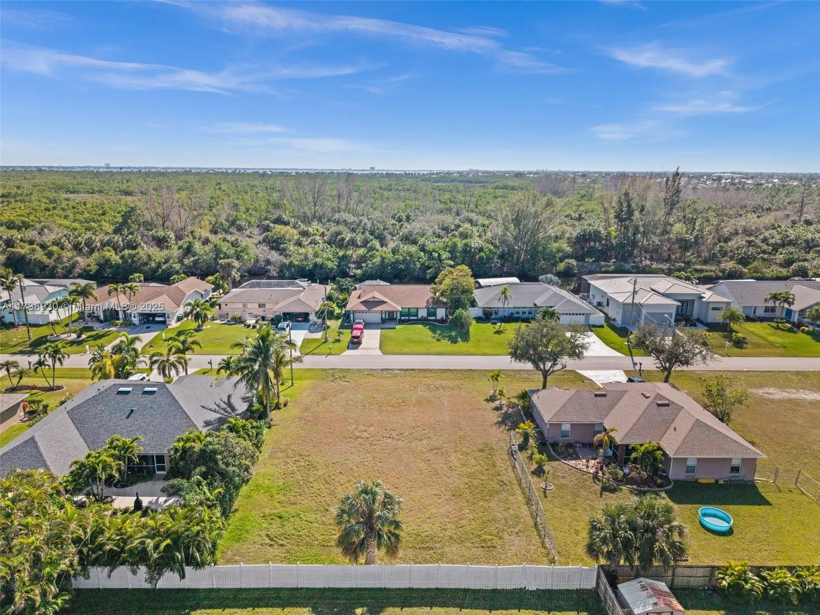 2133 coral point drive, Cape Coral, FL 33990