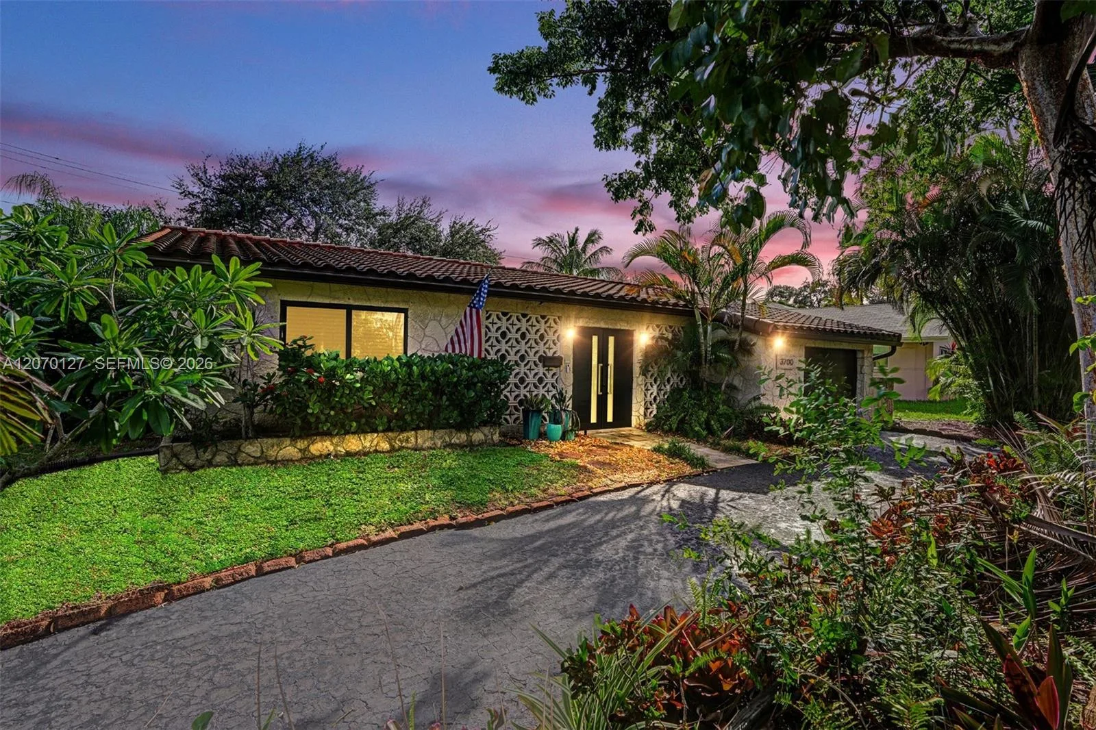 3700 W Park Rd, Hollywood, FL 33021 photo 2