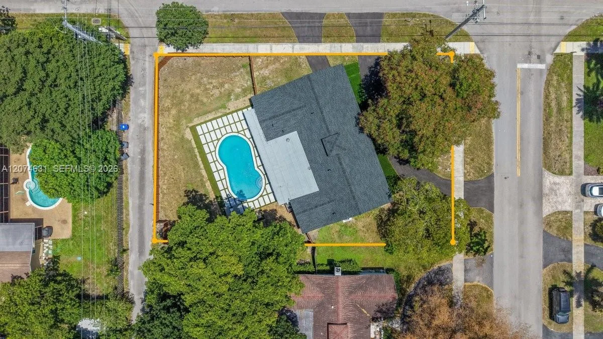 4801 Tyler St, Hollywood, FL 33021 photo 3