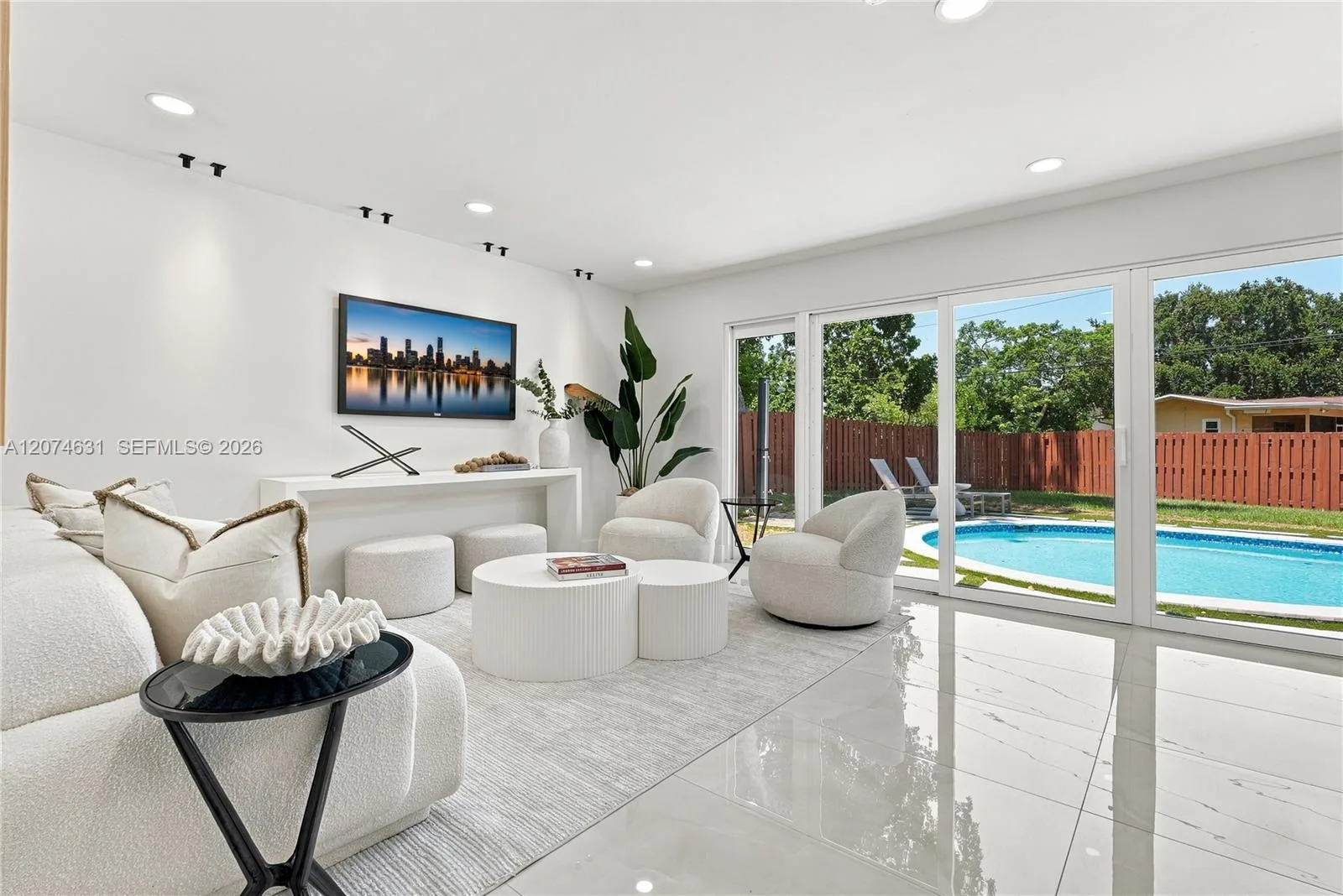 4801 Tyler St, Hollywood, FL 33021 photo 4