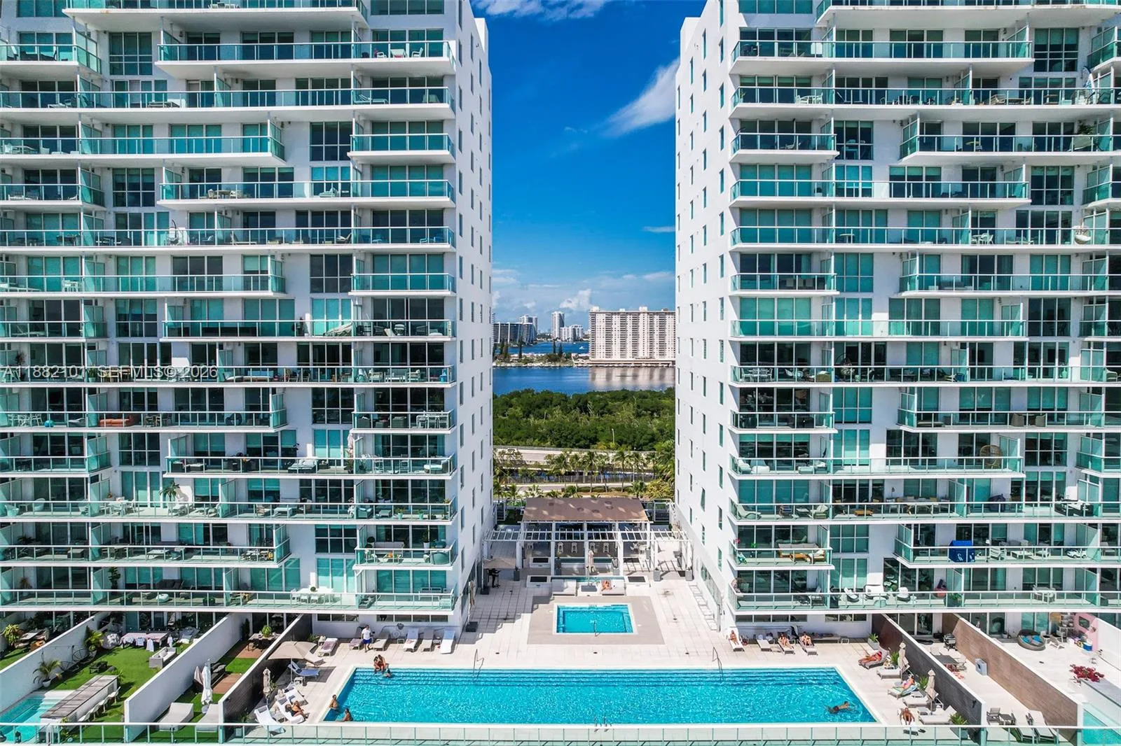 400 Sunny Isles Blvd # 920, Sunny Isles Beach, FL 33160 photo 7