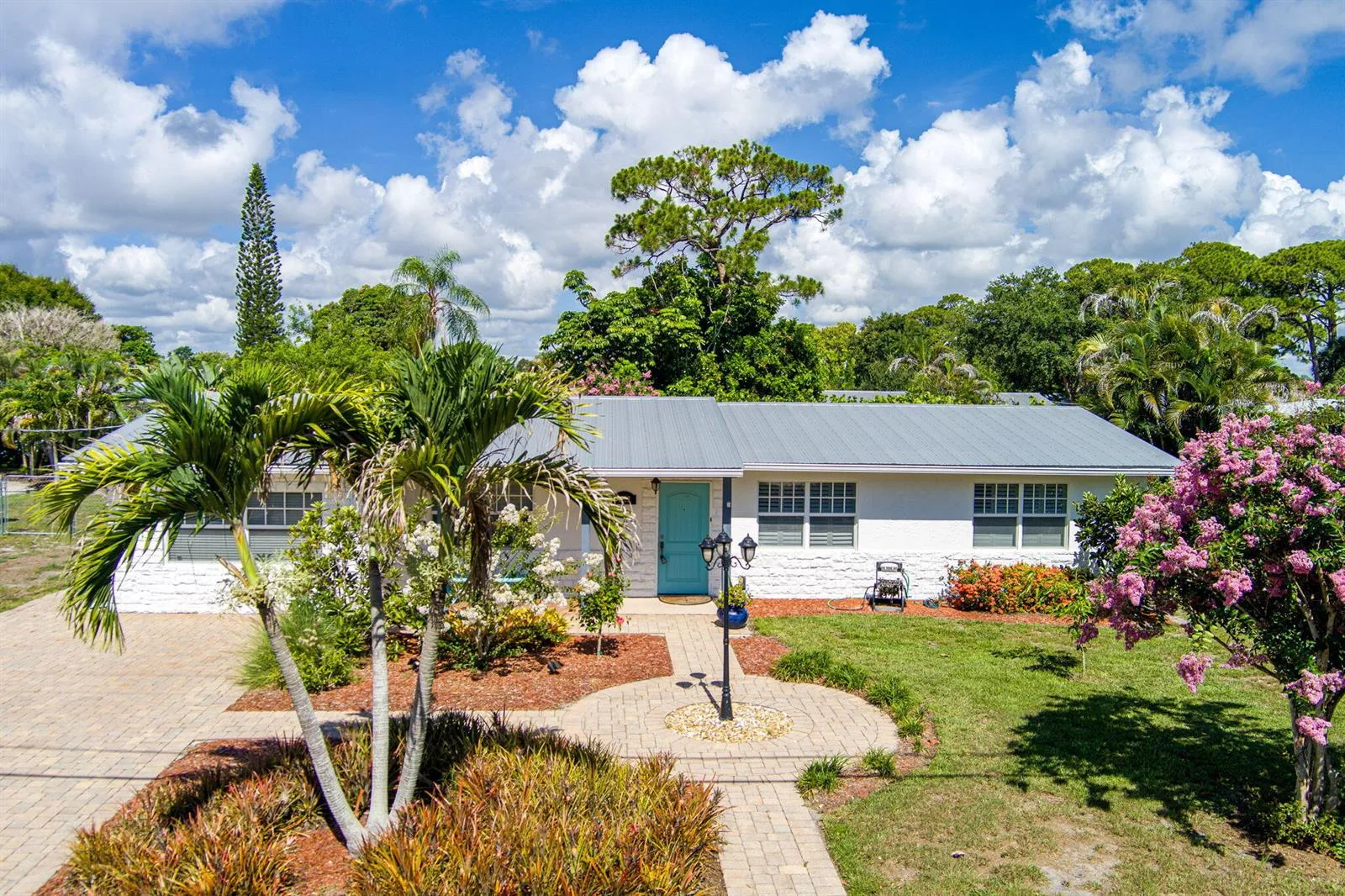1252 SE Madison Avenue, Stuart, FL 34996