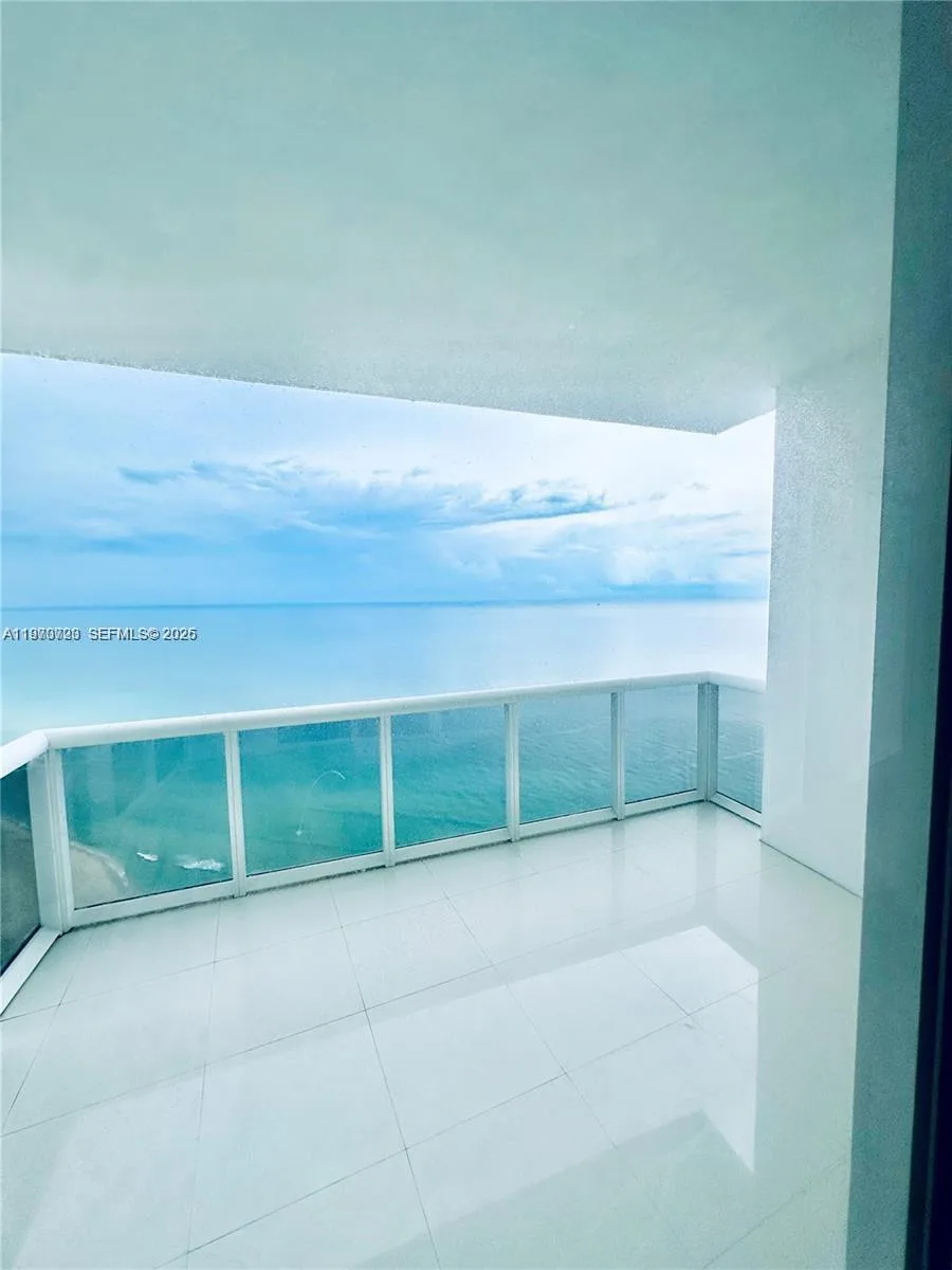 18201 Collins Ave # 4808, Sunny Isles Beach, FL 33160 photo 2