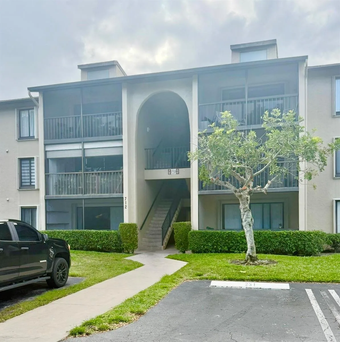 712 Sunny Pine Way # E3, FL 33415