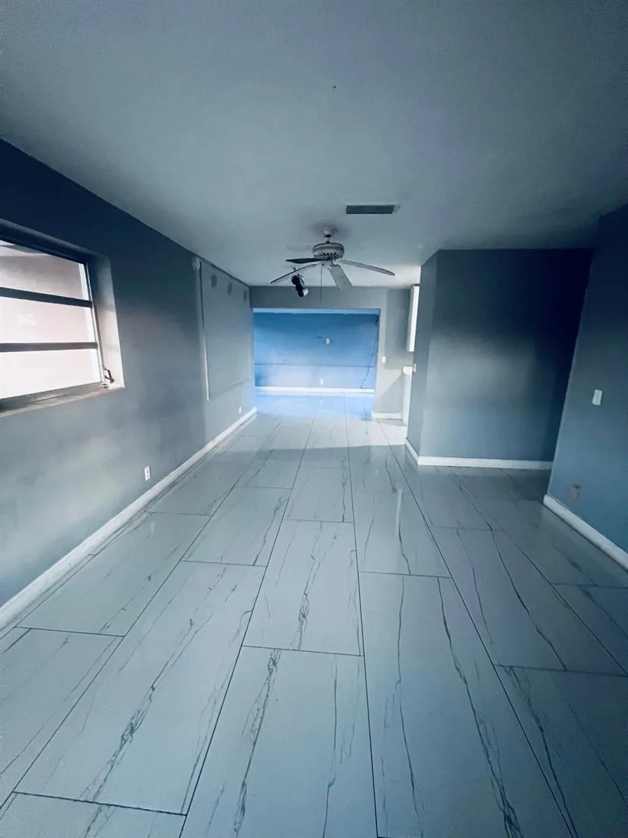 938 Sarazen Drive, West Palm Beach, FL 33413 photo 3