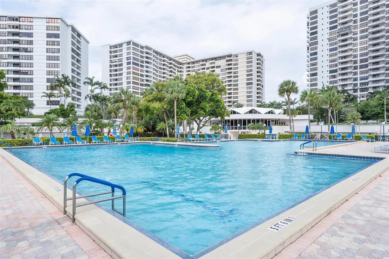 600 Three Islands Blvd # 510, Hallandale Beach, FL 33009 photo 2