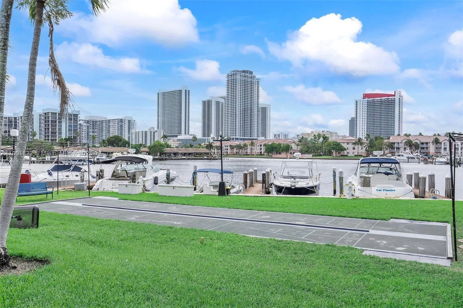 600 Three Islands Blvd # 510, Hallandale Beach, FL 33009 photo 3