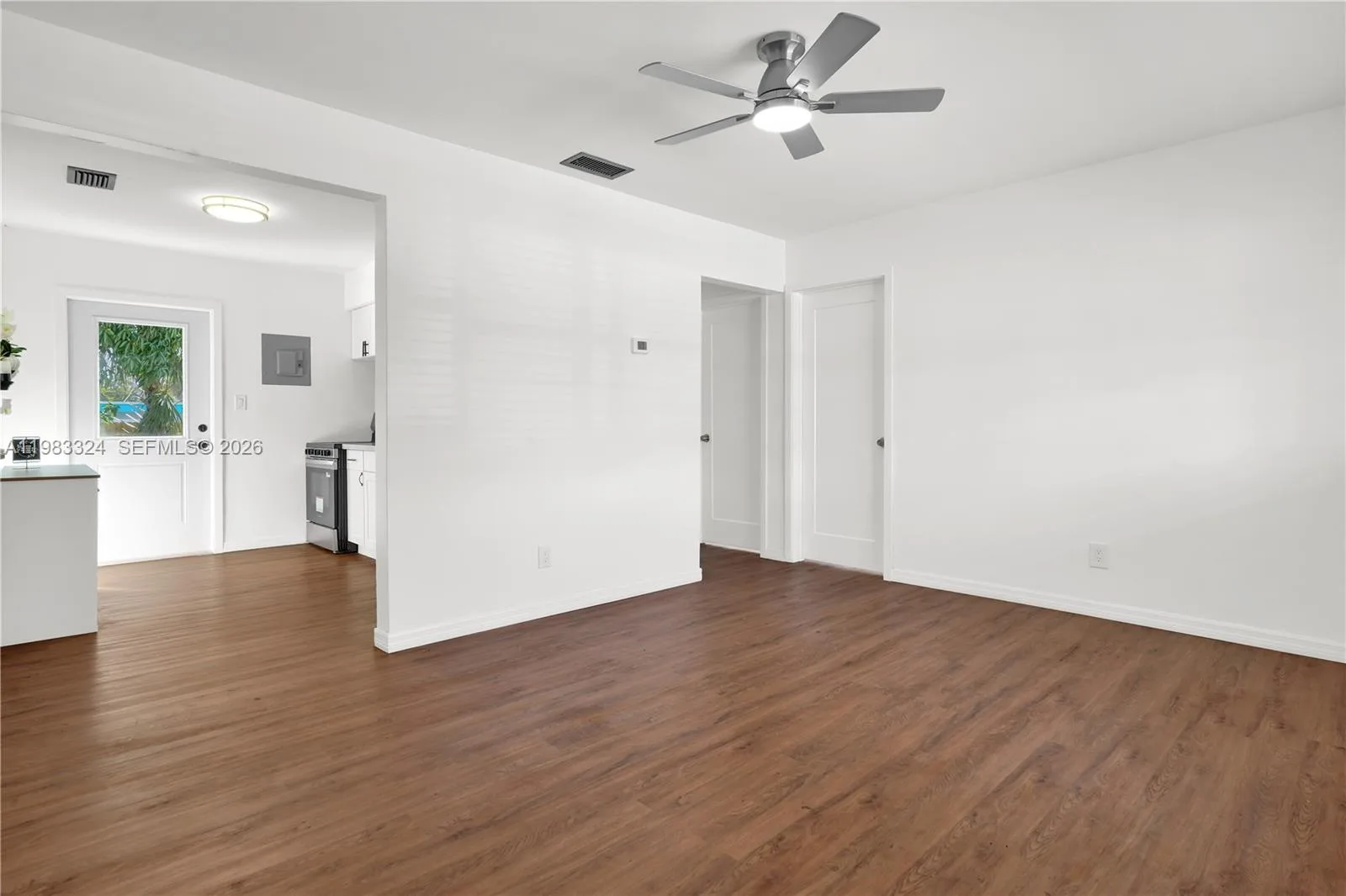 2760 NW 13th Ct, Fort Lauderdale, FL 33311 photo 9