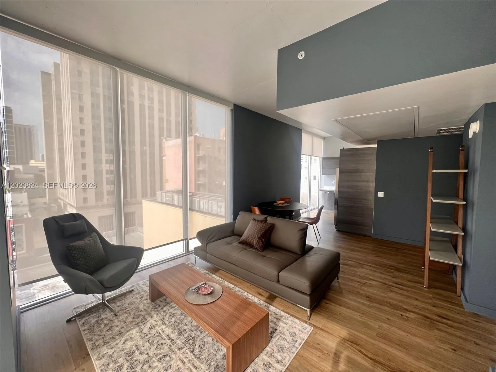 151 SE 1st St # 810, Miami, FL 33131
