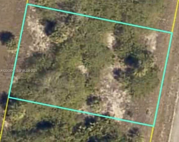 822 Berkshire Dr, La Belle, FL 33935 photo 2