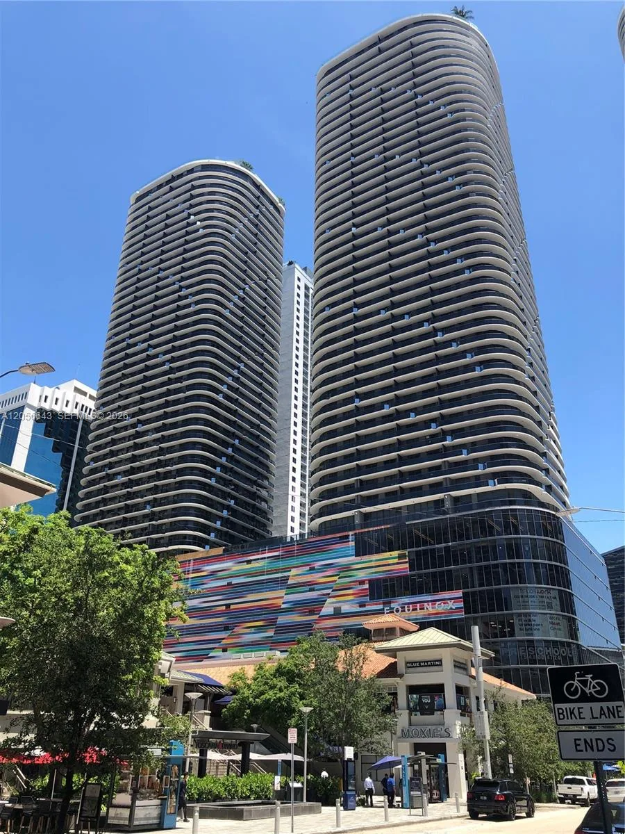 55 SW 9th St # 1704, Miami, FL 33130