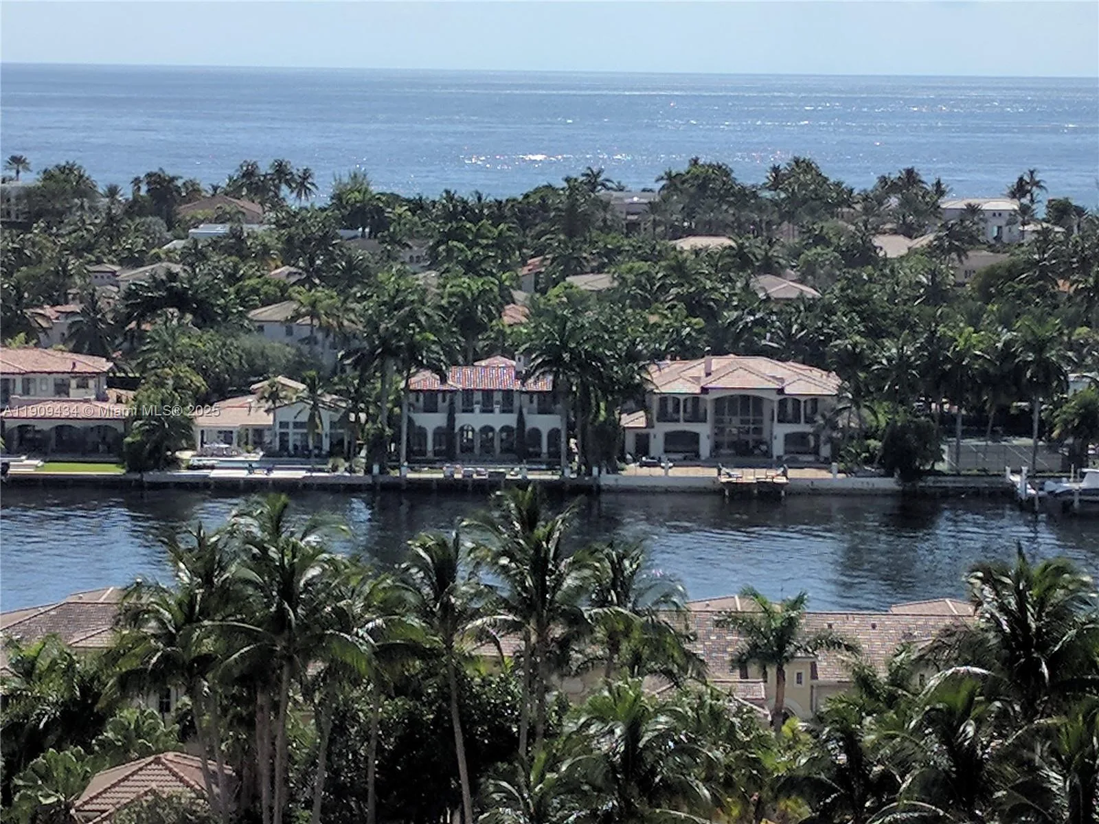 21055 Yacht Club Dr # 1602, Aventura, FL 33180 photo 2