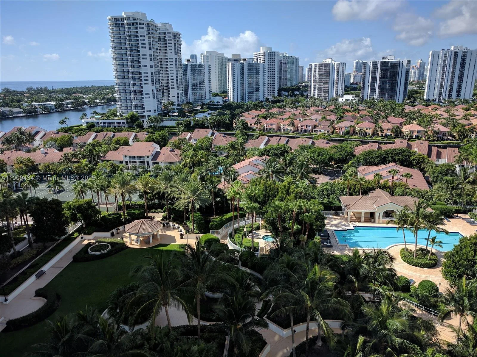 21055 Yacht Club Dr # 1602, Aventura, FL 33180 photo 4