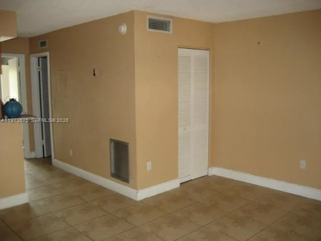 10832 N KENDALL DR # U-6, Miami, FL 33176 photo 4