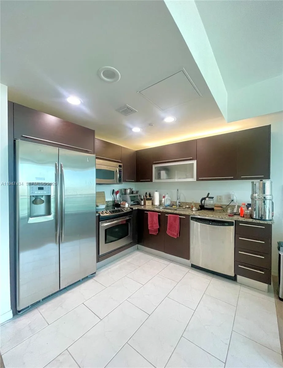 951 Brickell Ave # 3309, Miami, FL 33131 photo 10