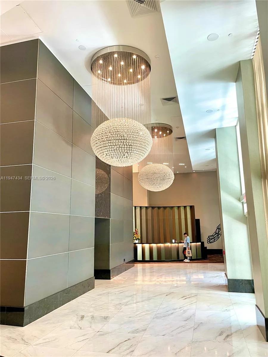 951 Brickell Ave # 3309, Miami, FL 33131 photo 3