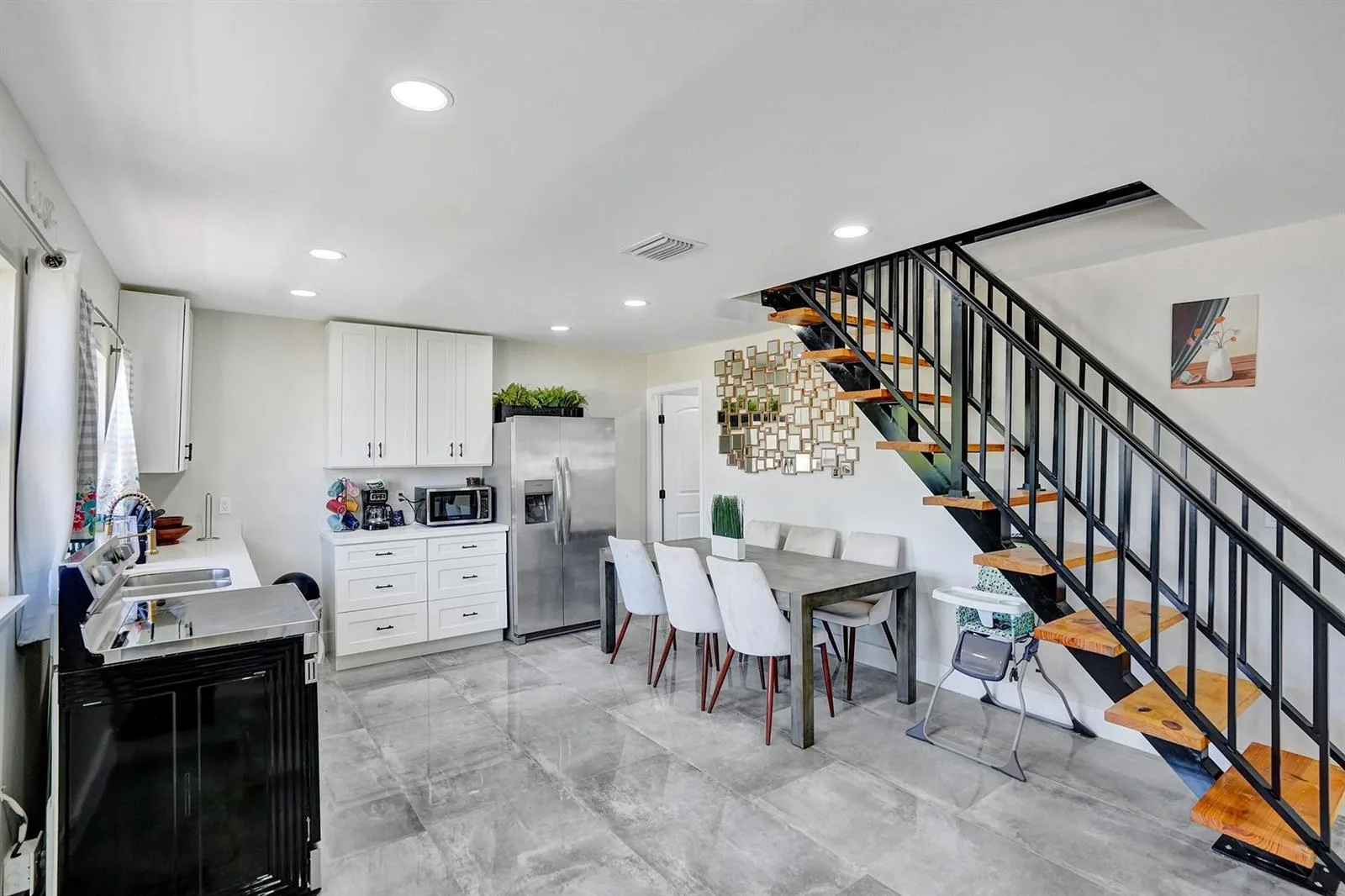 8047 NW 1st Place, Miami, FL 33150 photo 9