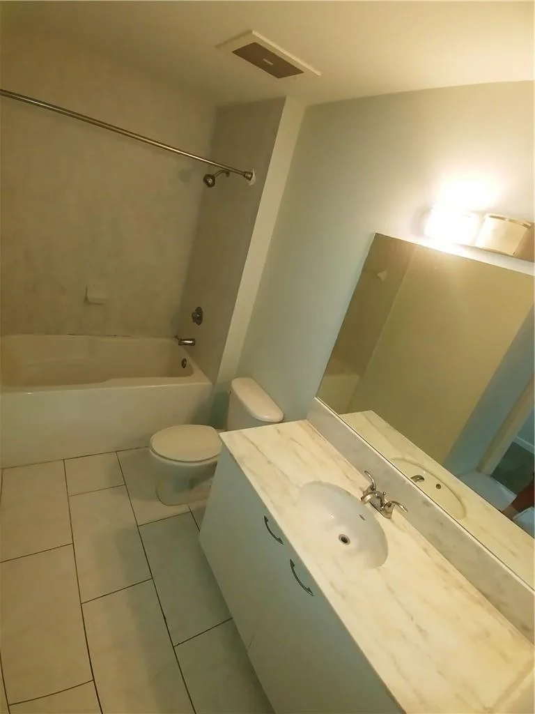 133 NE 2nd Avenue # 1812, Miami, FL 33132 photo 10