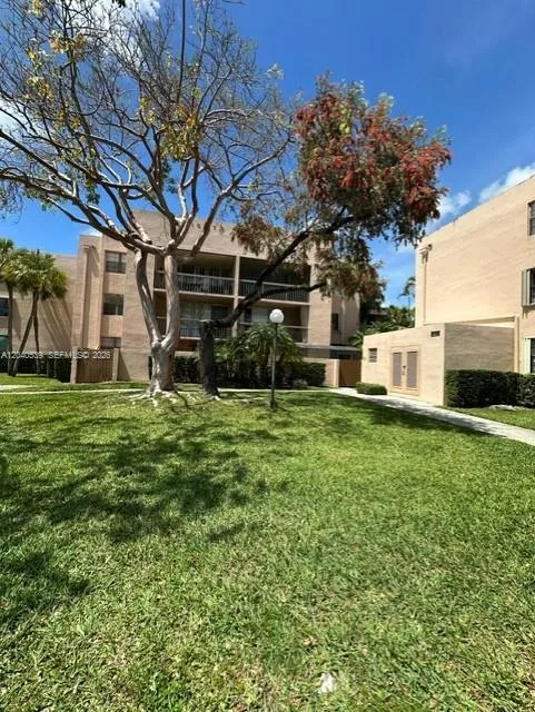 10975 SW 107th St # 110, Miami, FL 33176