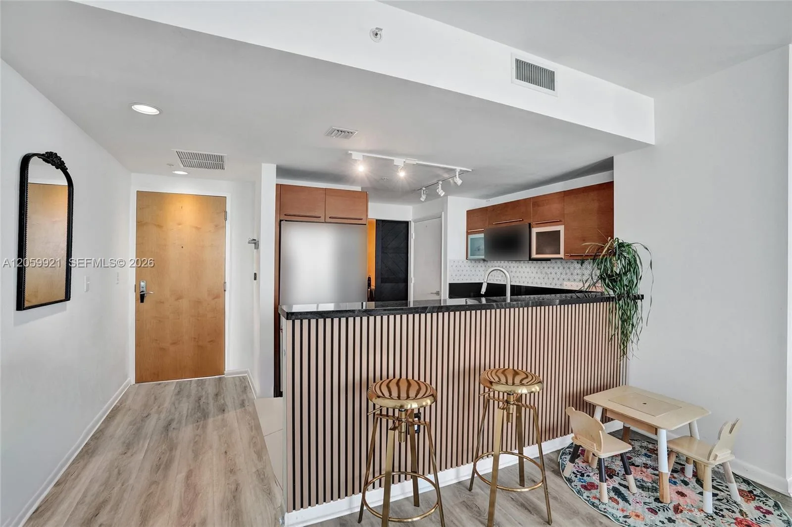 244 Biscayne Blvd # 3409, Miami, FL 33132 photo 4