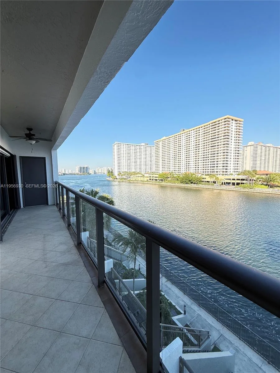 4000 NE 168th St # PH3A, North Miami Beach, FL 33160 photo 5