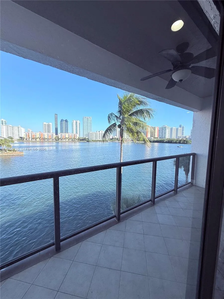 4000 NE 168th St # PH3A, North Miami Beach, FL 33160 photo 6