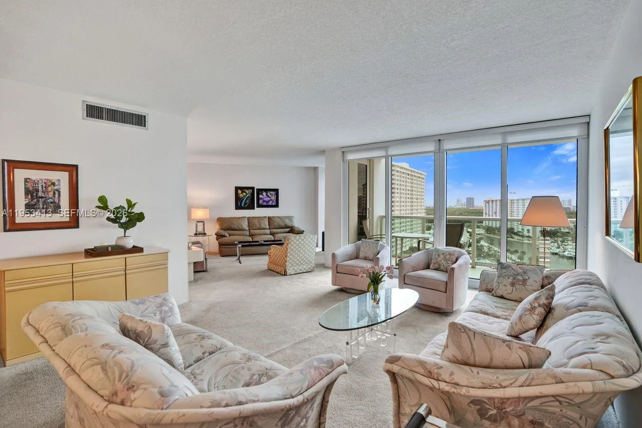 100 Bayview Dr # 1401, Sunny Isles Beach, FL 33160 photo 6