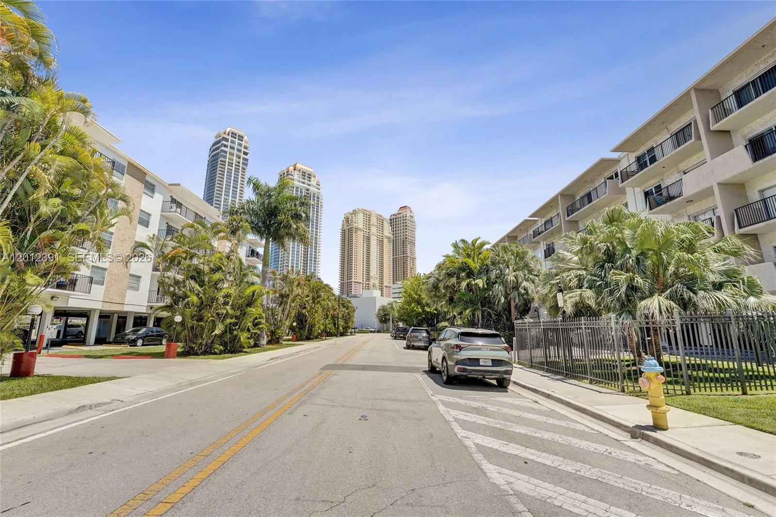 250 181st Dr # 214, Sunny Isles Beach, FL 33160 photo 4