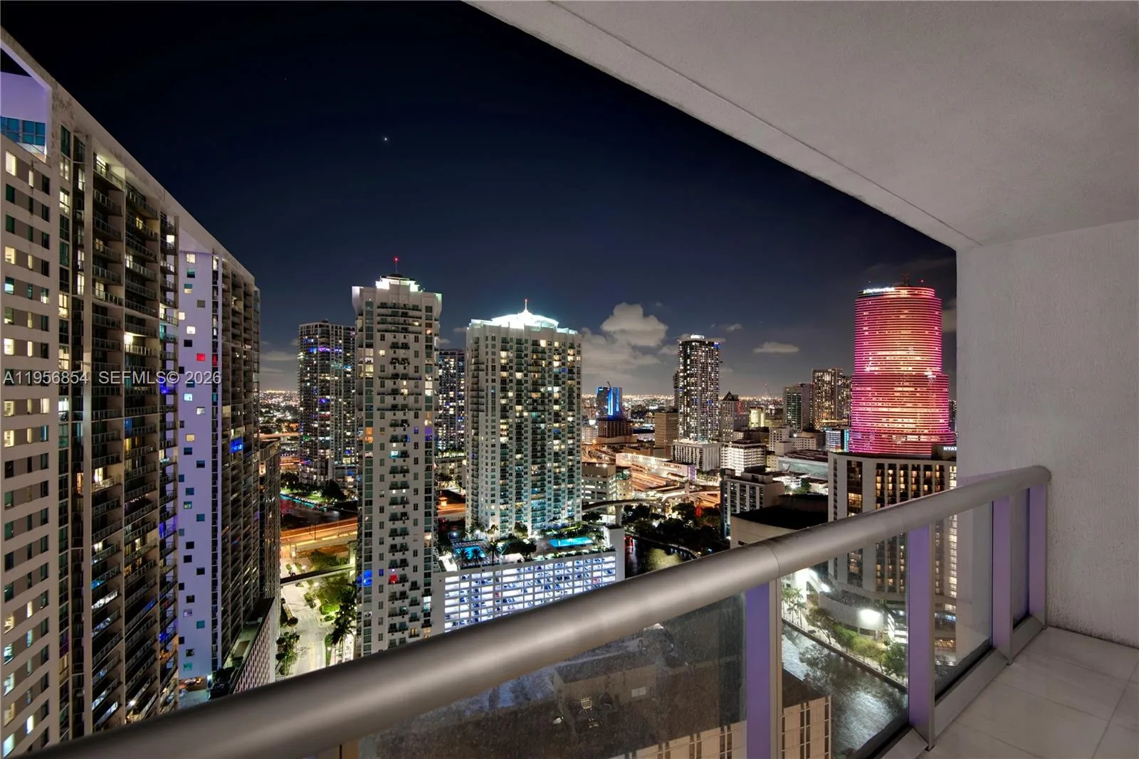 485 Brickell Ave # 3208, Miami, FL 33131 photo 11
