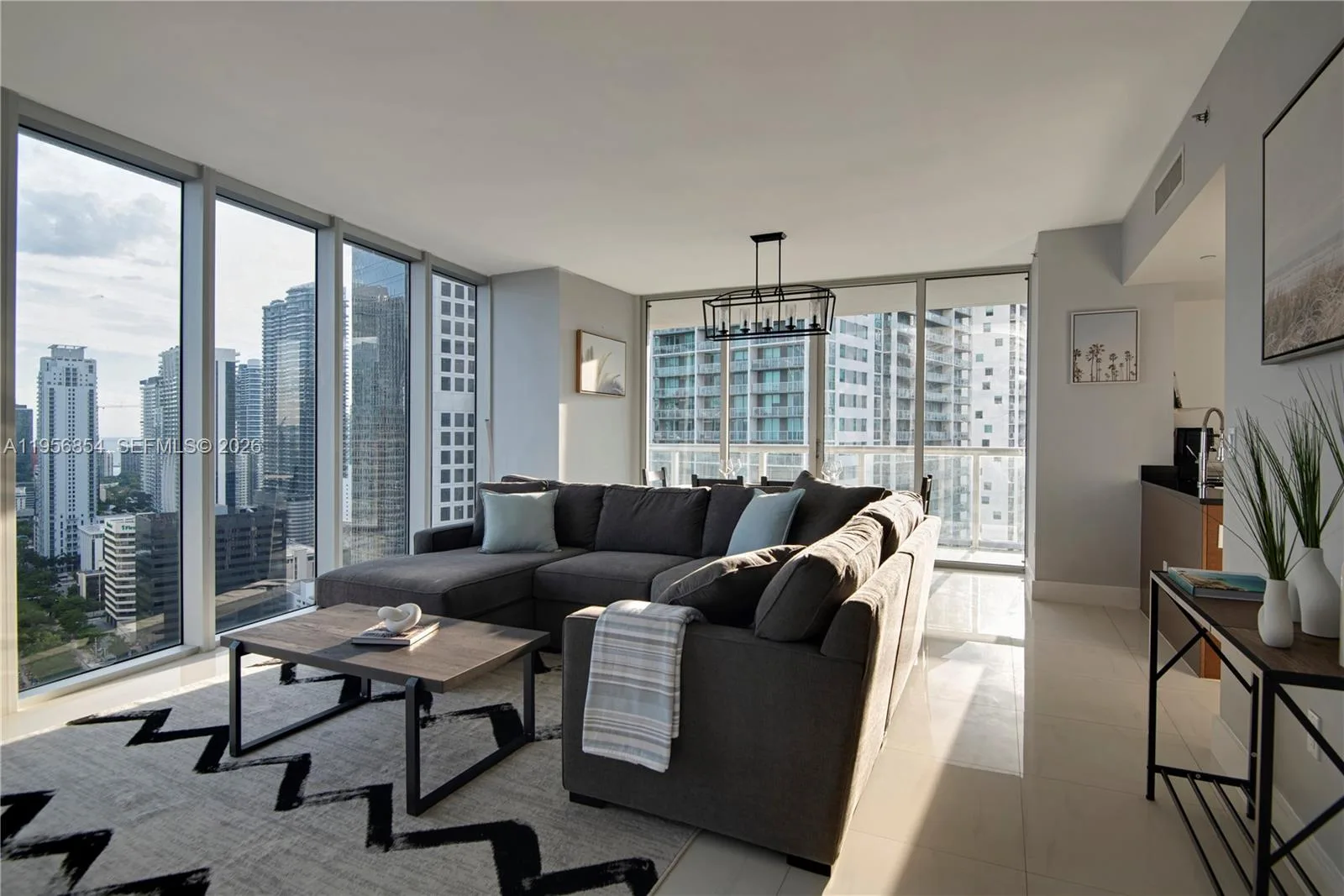 485 Brickell Ave # 3208, Miami, FL 33131 photo 4