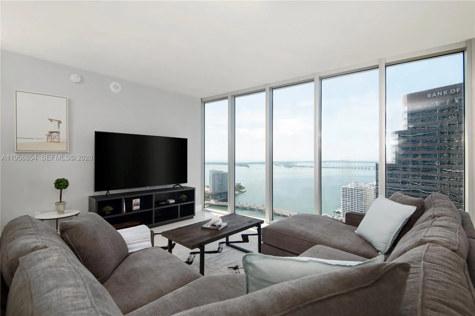 485 Brickell Ave # 3208, Miami, FL 33131 photo 6