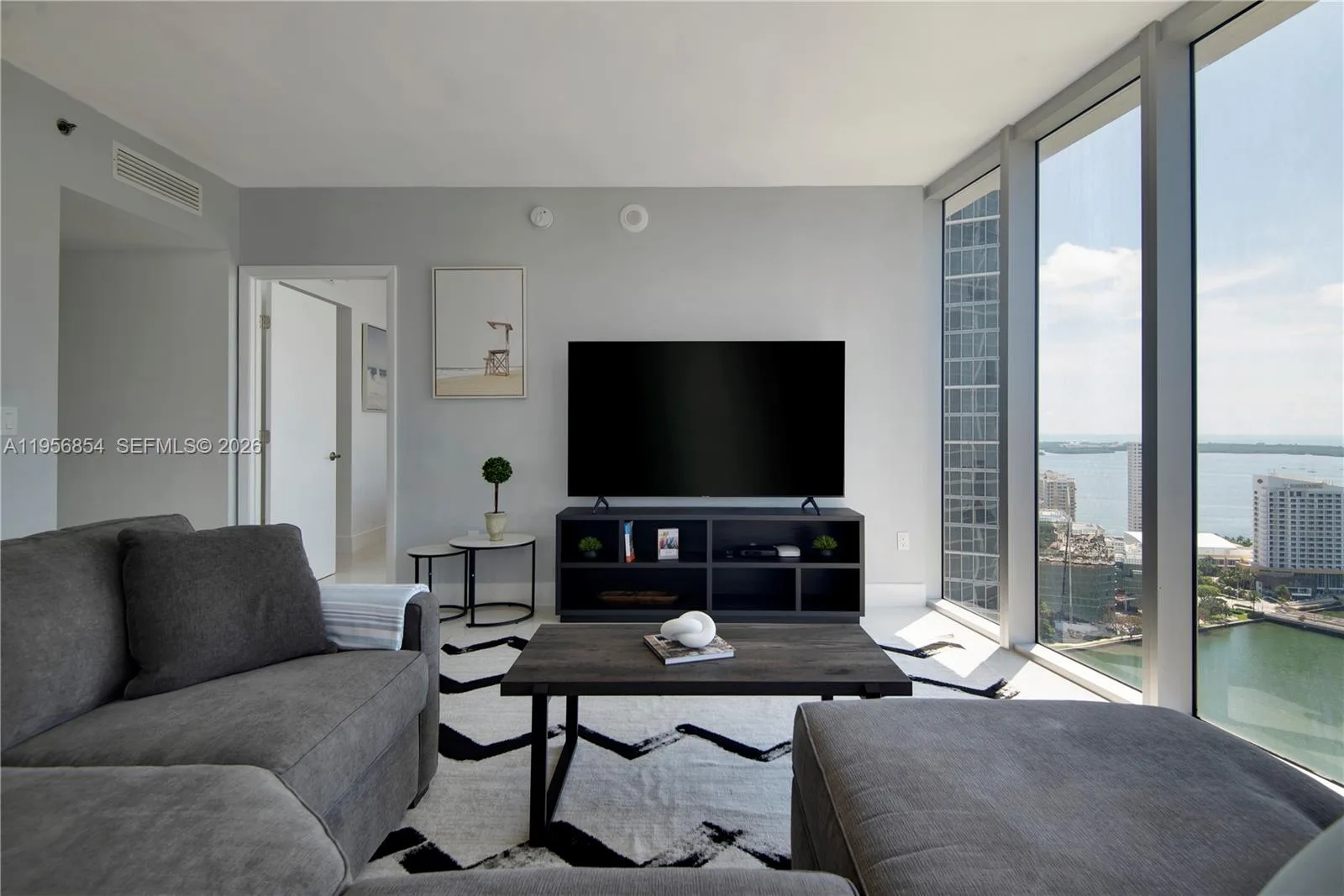 485 Brickell Ave # 3208, Miami, FL 33131 photo 7