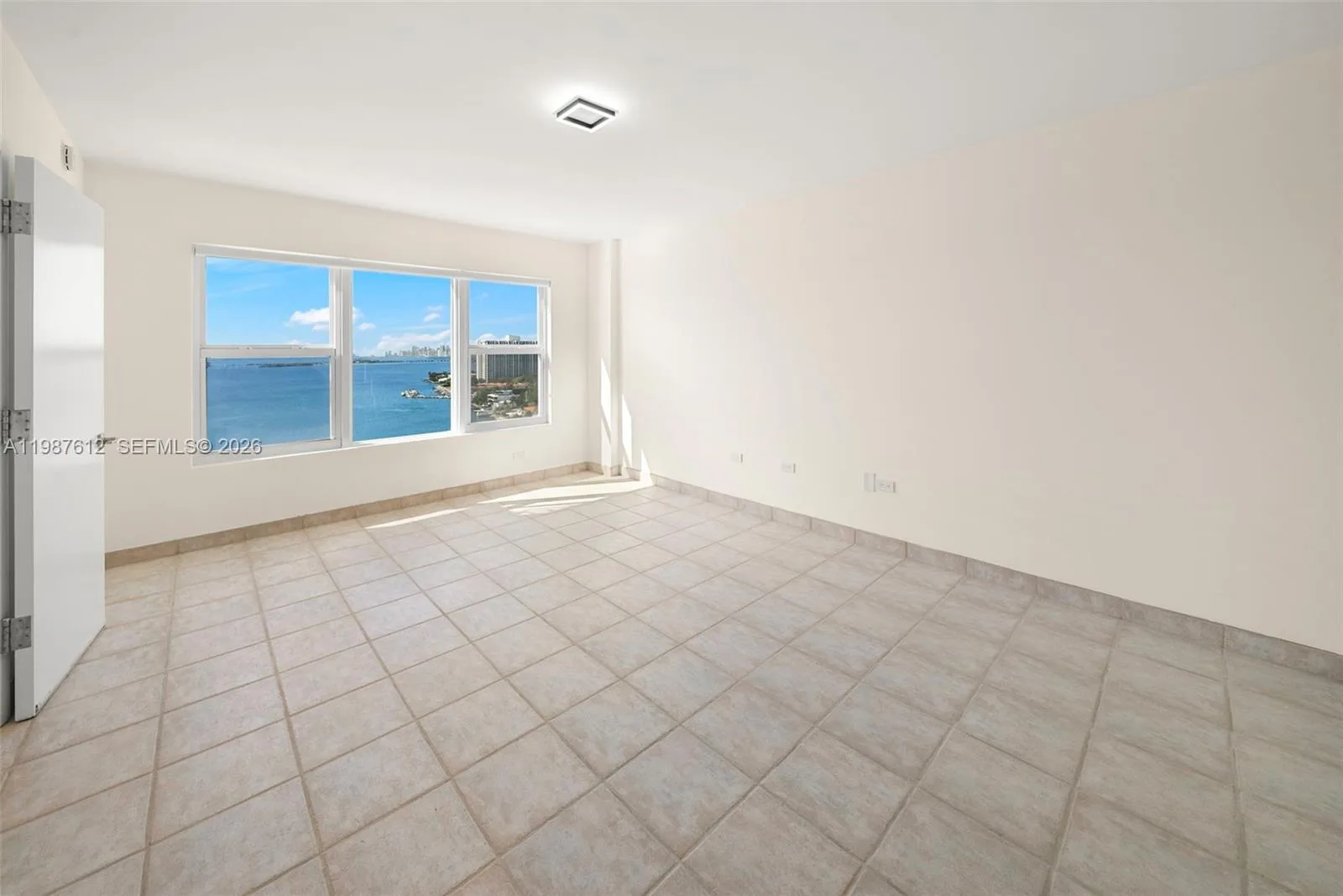 11111 Biscayne Blvd # 19D, Miami, FL 33181 photo 13