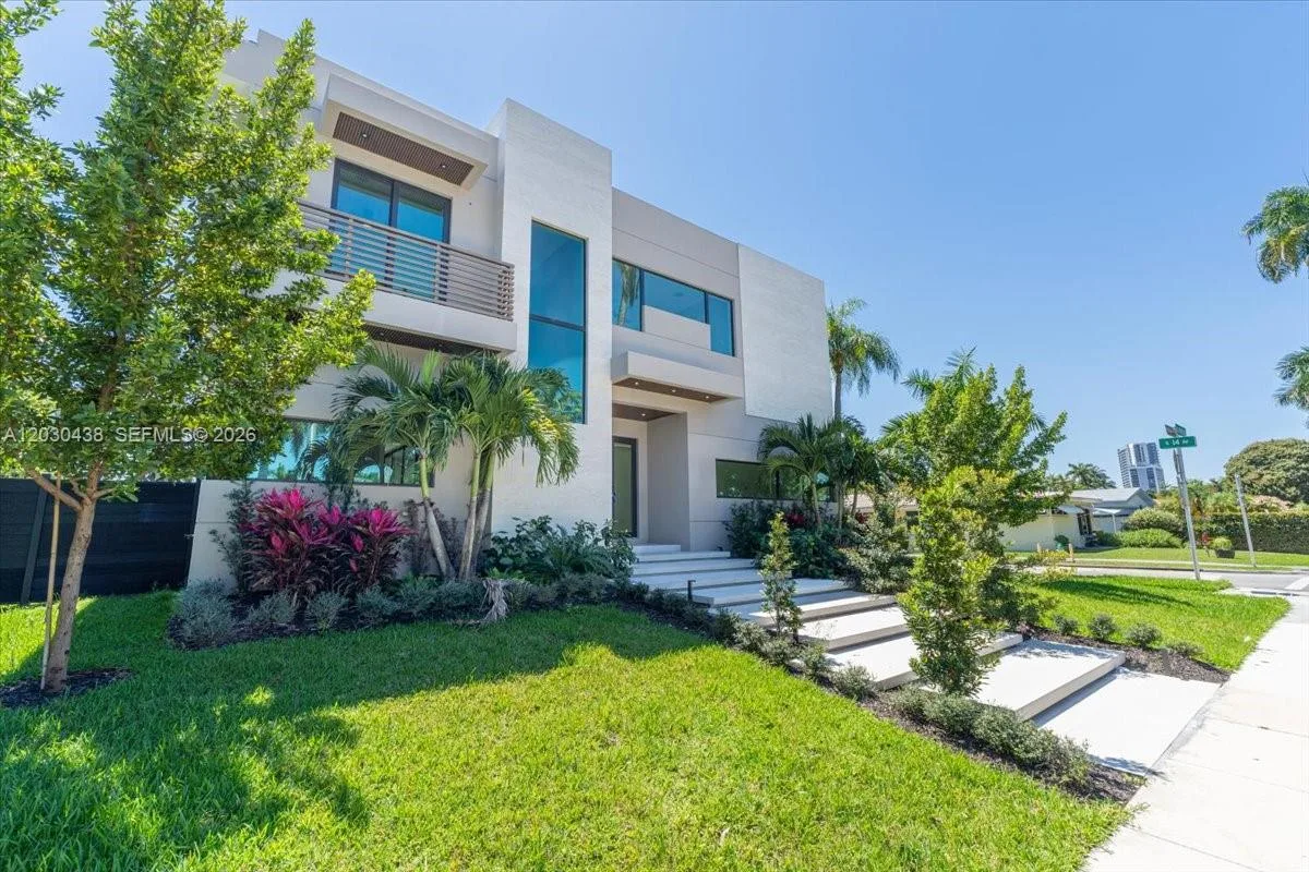 1380 Hollywood Blvd, Hollywood, FL 33019 photo 3