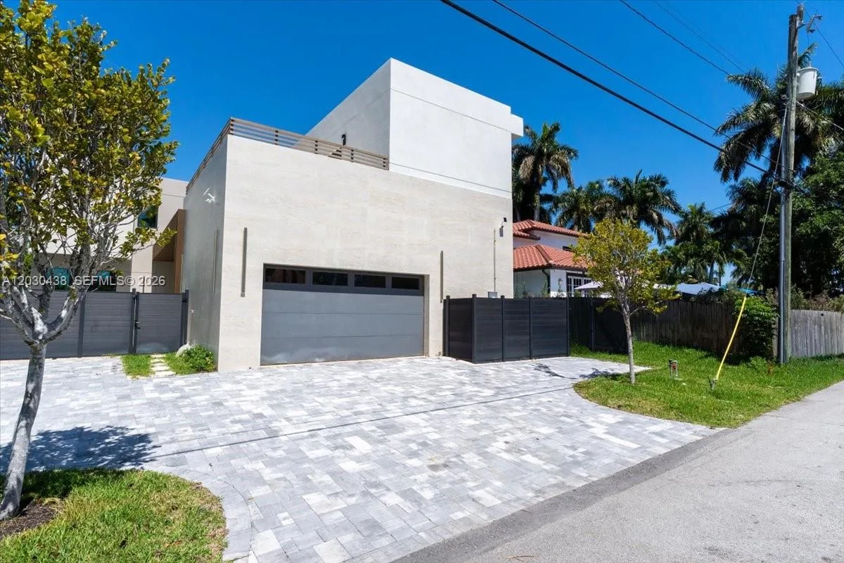 1380 Hollywood Blvd, Hollywood, FL 33019 photo 7