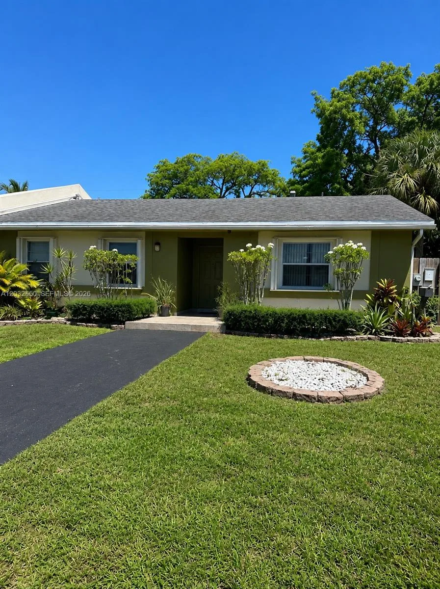 11871 SW 123rd Pl, Miami, FL 33186