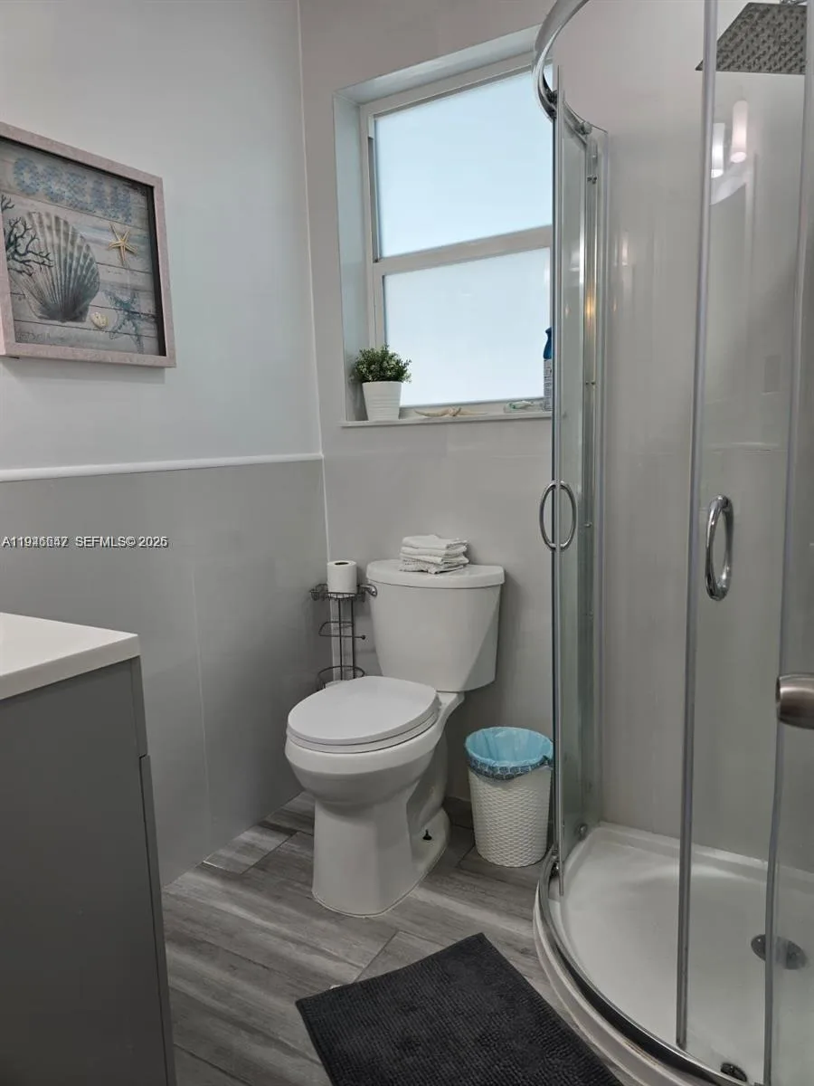 2733 Washington St, Hollywood, FL 33020 photo 10