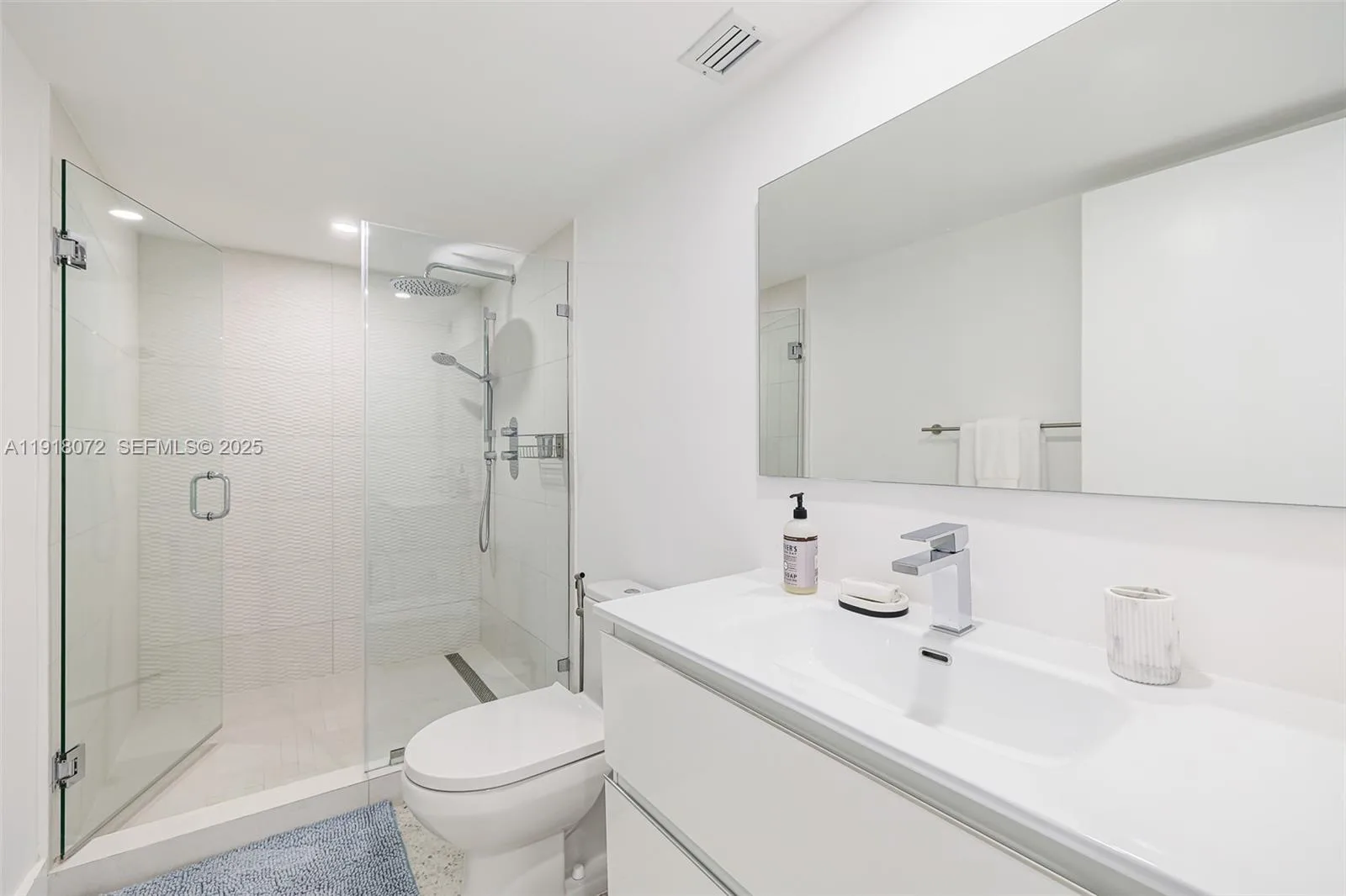 1865 Brickell Ave # A1911, Miami, FL 33129 photo 12