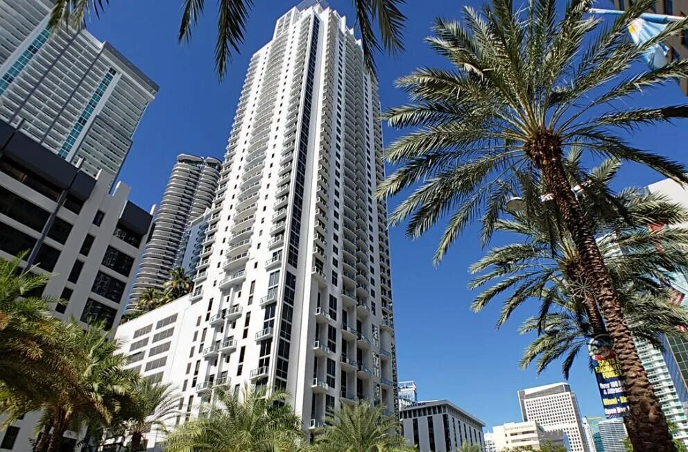 1060 Brickell Avenue # 3711, Miami, FL 33131