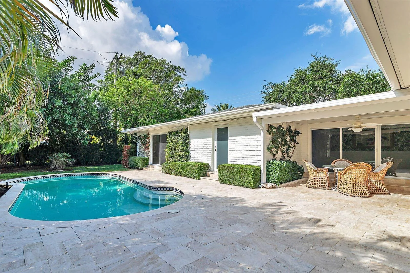 246 Gray Street, West Palm Beach, FL 33405 photo 3