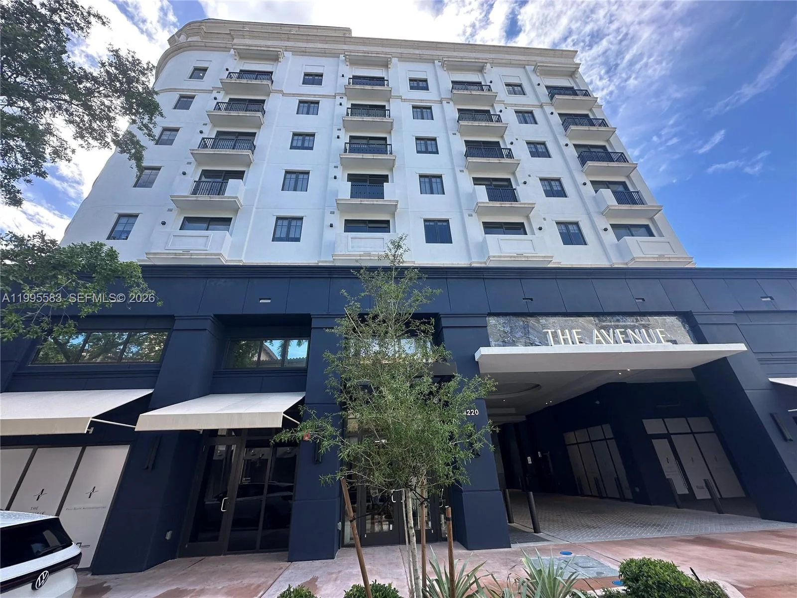 4220 Laguna St # 308, Coral Gables, FL 33146