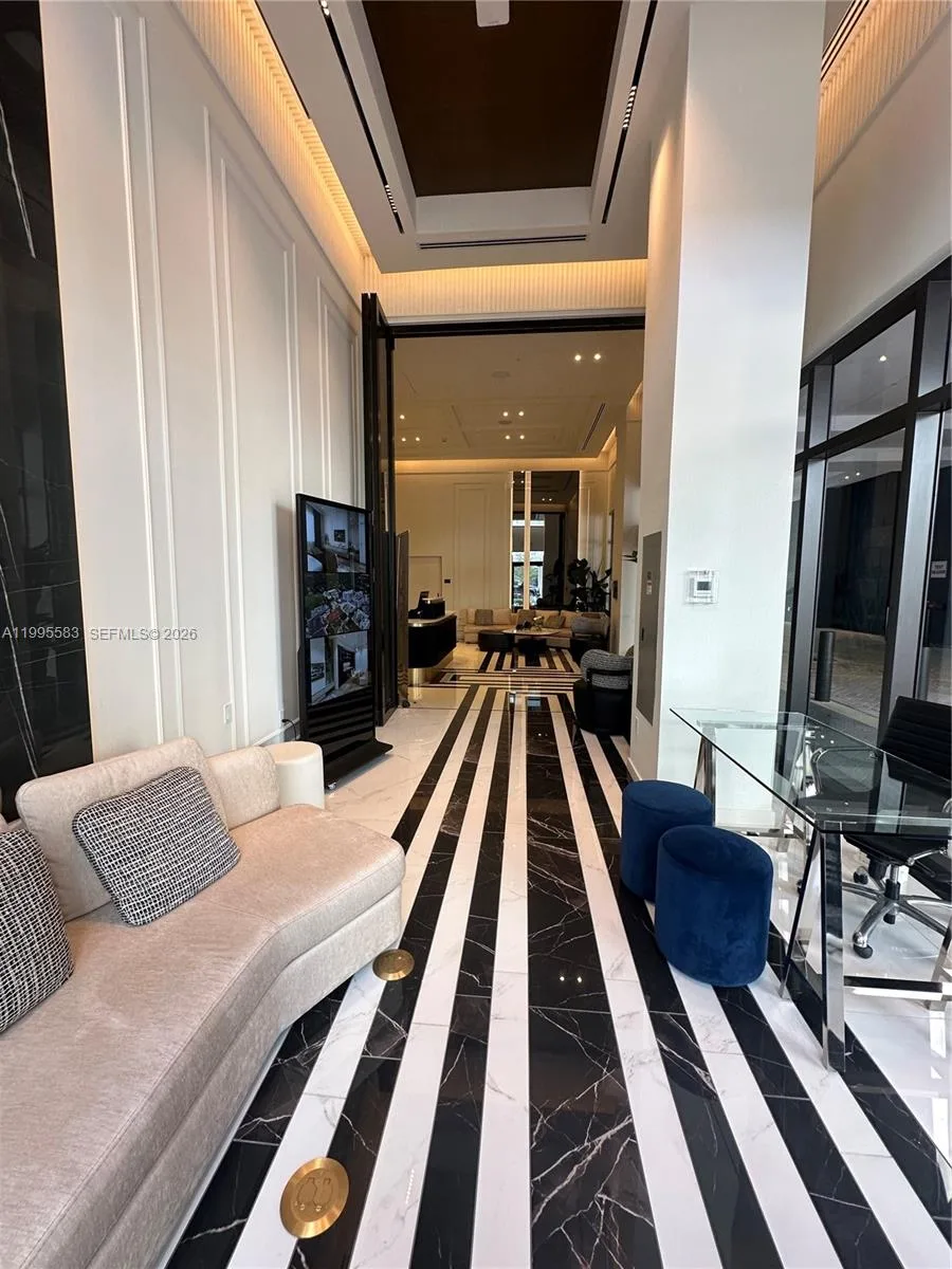 4220 Laguna St # 308, Coral Gables, FL 33146 photo 2