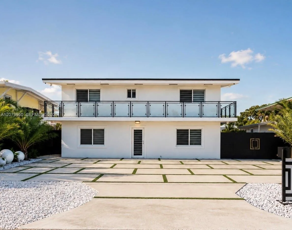 71 Coral Dr, Key Largo, FL 33037